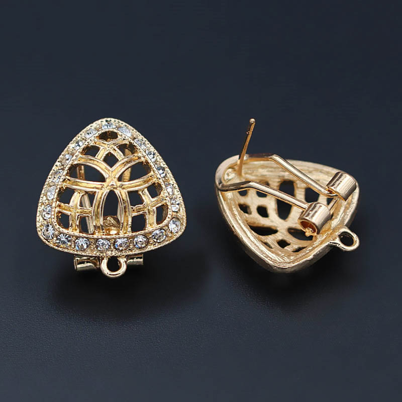 Jewelry Making Dubai - ต่างหูแบบติดหู 10 คู่ พร้อมห่วงแขวนประดับเพชร CZ ฐานรูปสามเหลี่ยม