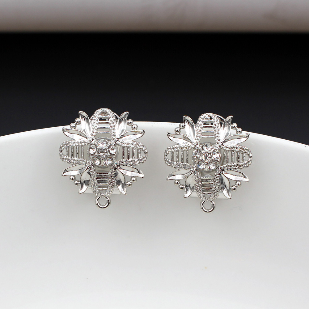 ต่างหูดอกไม้ประดับเพชร CZ 10 ค - Jewelry Making Dubai บทวิจารณ์และราคา